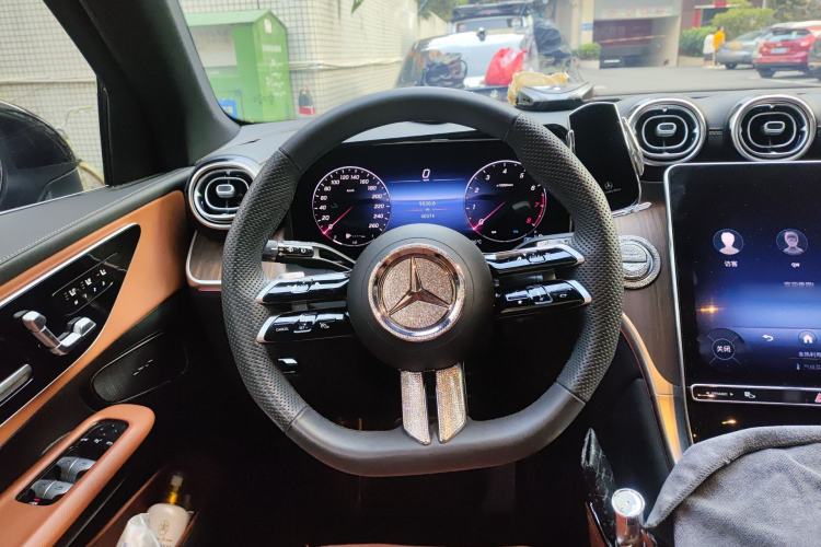 Used Mercedes-Benz GLC 2024 GLC 300 L 4MATIC Dynamic Edition 5-seater