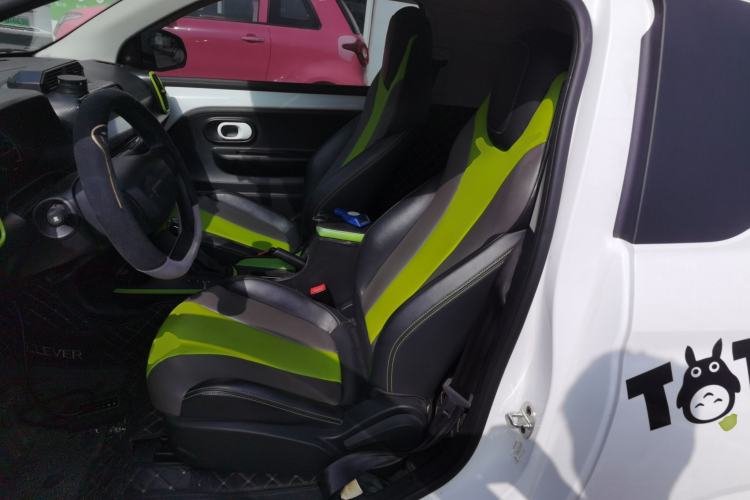 Used Roewe Clever 2021 302 km New Four-Seater Super-Efficient Version