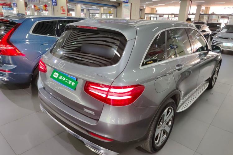 Used Mercedes-Benz GLC 2016 GLC 260 4MATIC Luxury Model Rear Right 45 Deg