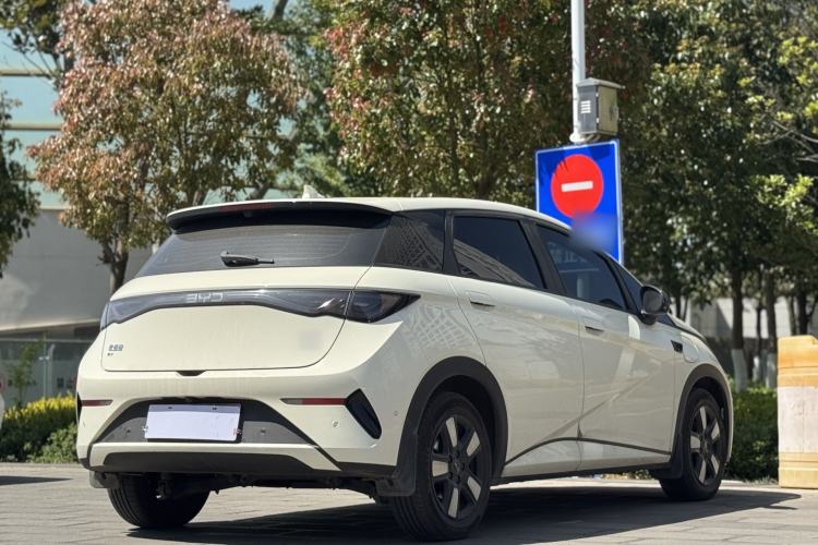 Used BYD Dolphin 2025 Intelligent Driving Version 410 km Fashion Edition
