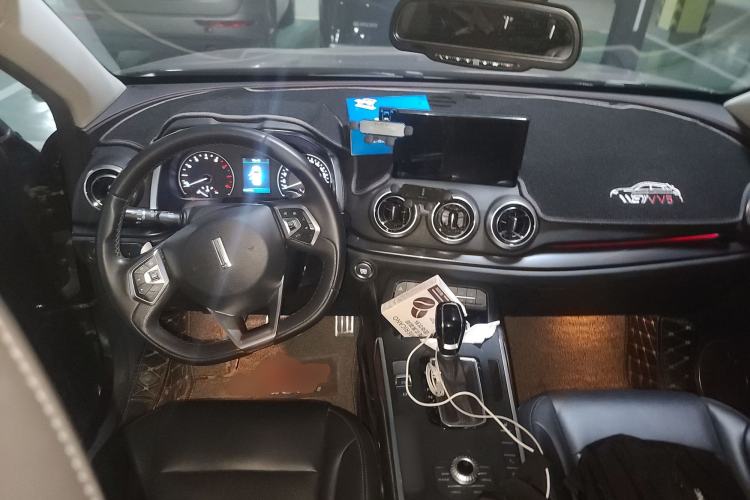 Used Wey VV5 2017 2.0T Ultra-Luxury Version
