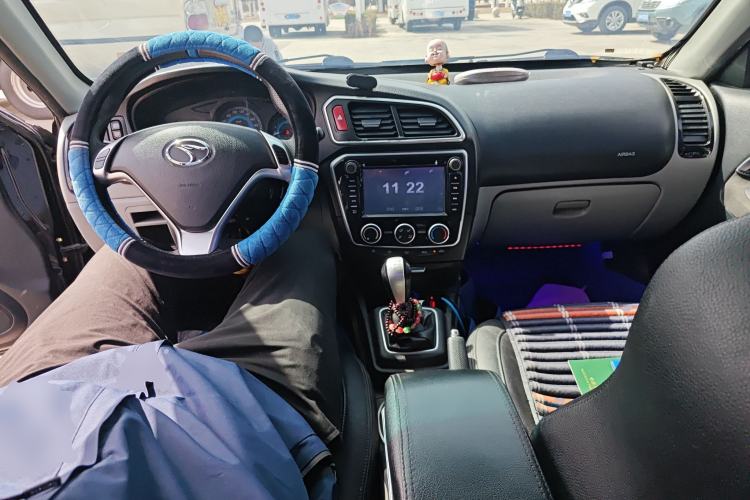 Used Soueast V3 Lingyue 2015 1.5L Manual Smart Edition Center Console