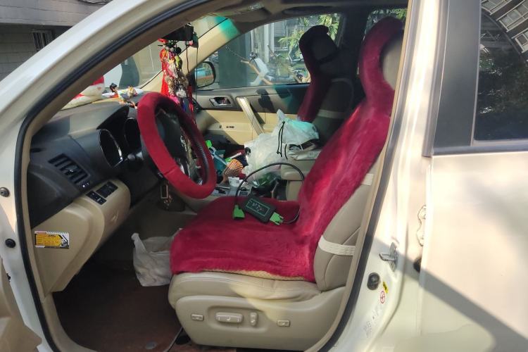 Used Toyota Highlander 2009 2.7L Two-Wheel Drive 7-Seater Luxury Edition
