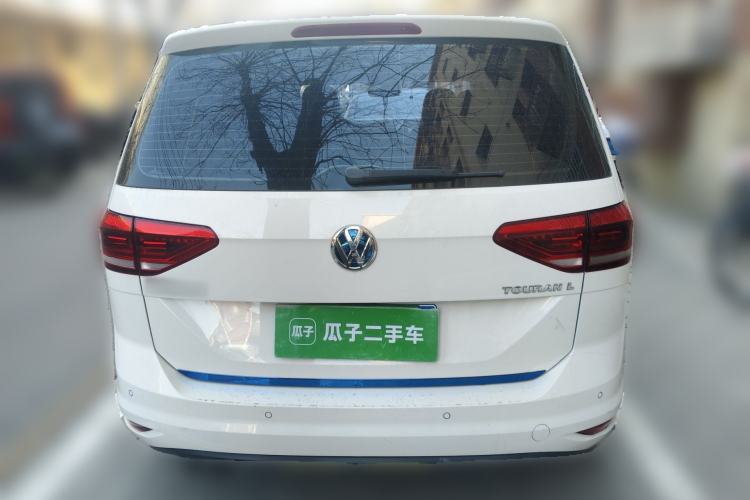 Used Volkswagen Touran 2016 Volkswagen Touran L 280TSI DSG Comfort Edition
