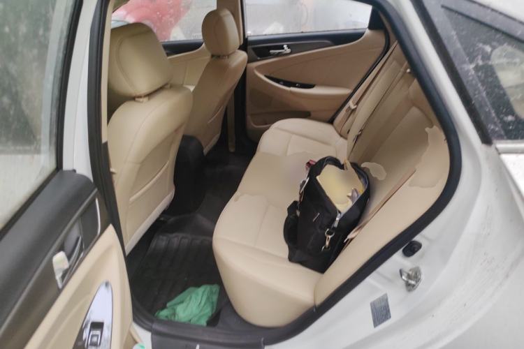 Used CHANGAN Eado 2016 1.6L Manual Fashion Edition
