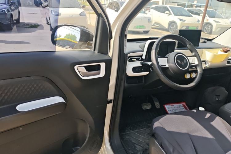 Used Wuling Hongguang MINIEV 2024 3rd Generation 215km Youth Edition Driver Seat