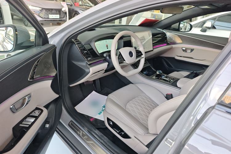 Used BYD Han 2025 DM-i Intelligent Driving Edition 125KM LiDAR Flagship Model