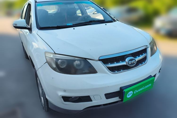 Used BYD S6 2013 Jingyue Edition 2.0L Manual Luxury Model 5 Seats
