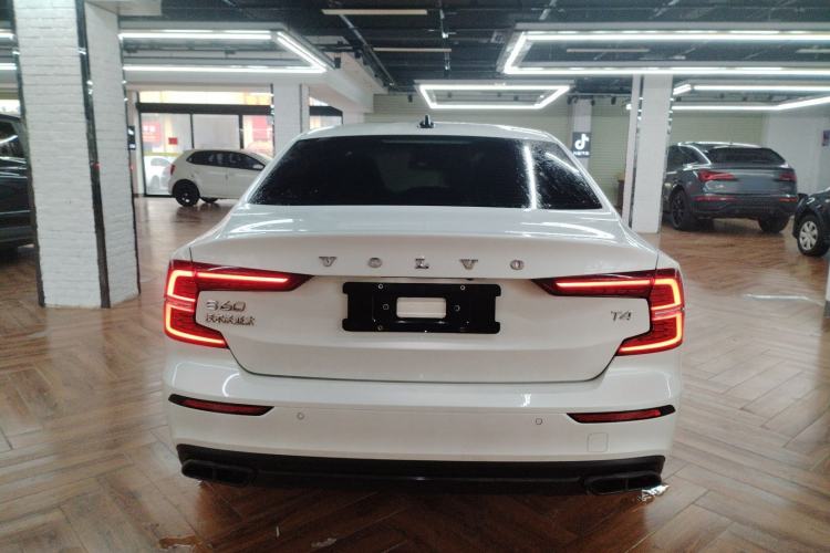 Used Volvo S60 2020 T4 Zhiyi Luxury Edition