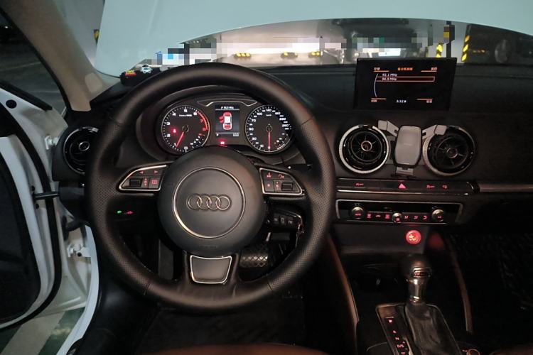 Used Audi A3 2014 Limousine 40 TFSI S line Comfort Model
