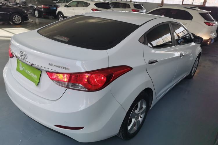 Used Hyundai Elantra (5th Generation / Langdong) 2012 1.6L Automatic Leading Model Rear Right 45 Deg