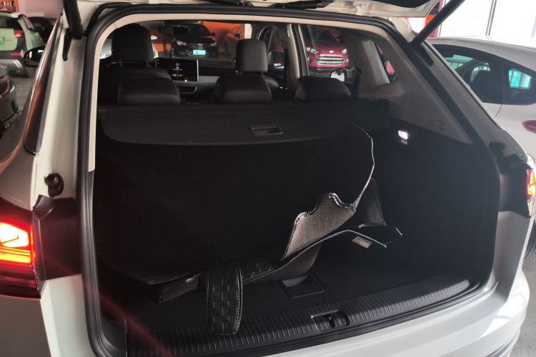 Used Volkswagen Tayron 2024 300TSI Two-Wheel-Drive Luxury Plus Advanced Version Trunk