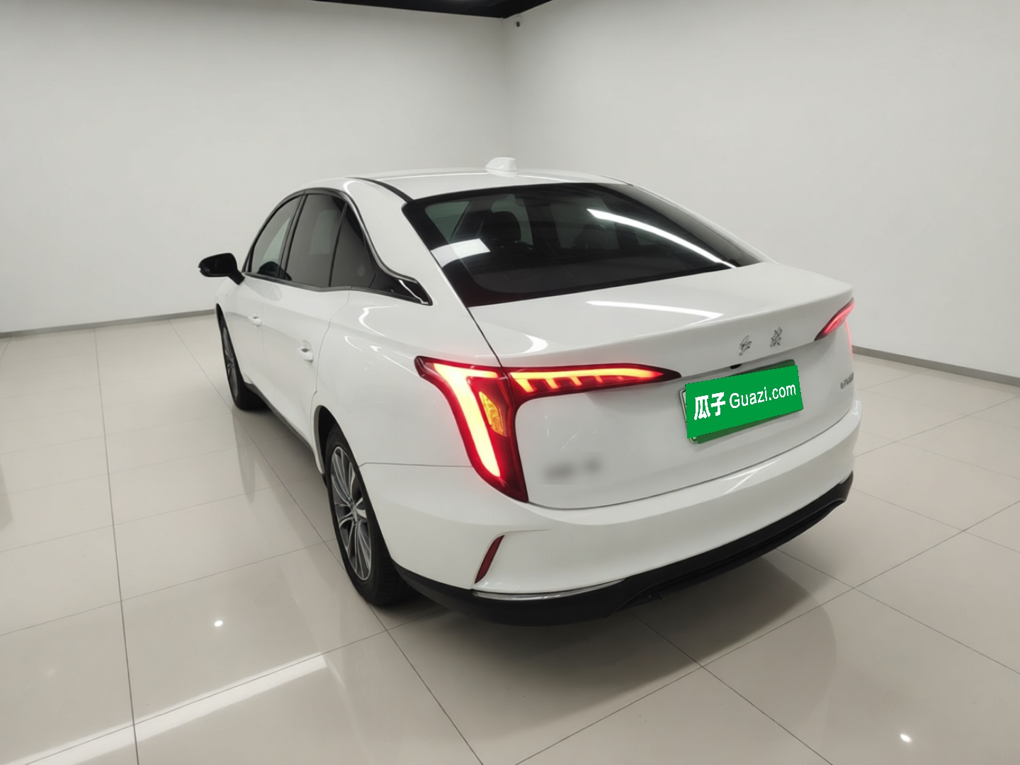 Hongqi E-QM5 2024 450km Range Commuter Version — снимка 4