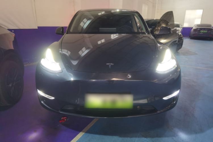 Used Tesla Model Y 2024 Long-Range All-Wheel-Drive Version
