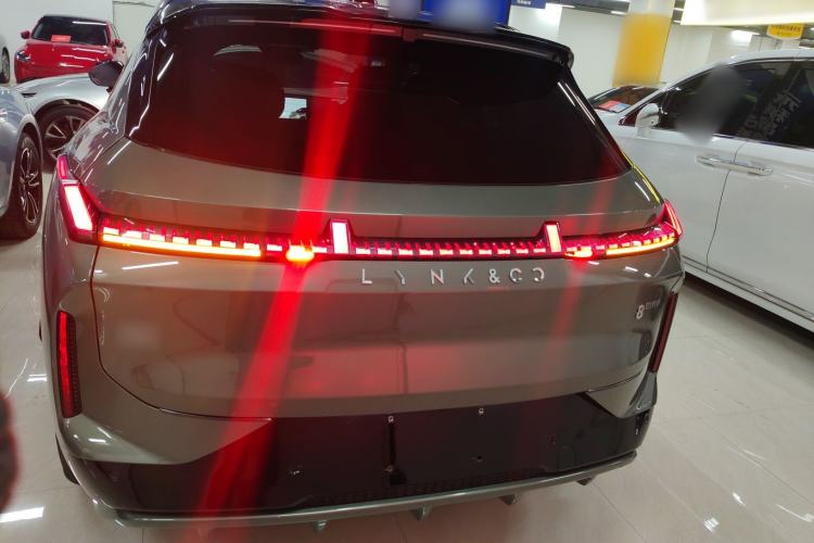 Used Lynk & Co 08 EM-P 2023 220km All-Wheel-Drive Performance Halo