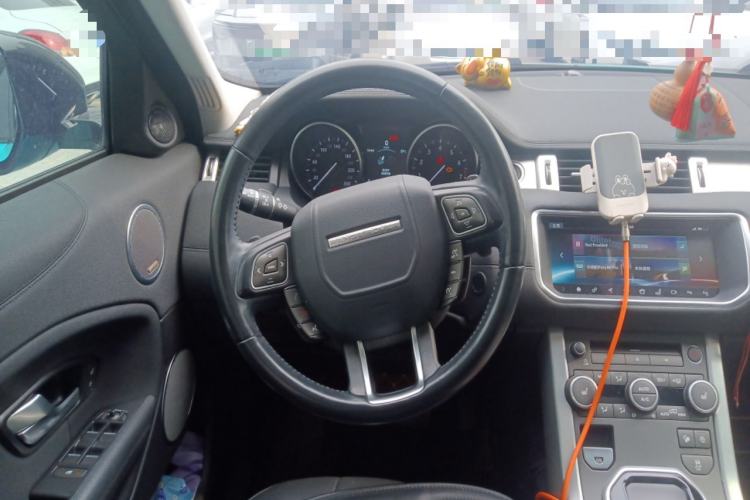 Used Land Rover Range Evoque 2018 240 PS SE Smart Brilliance Edition Steering Wheel