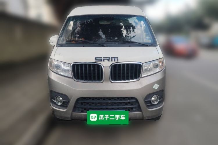 Used Jinbei New Hiace X30L CNG 2023 100L CNG Wealth Edition Bus 6/7-Seater Central Air-Conditioned Model SWCC15M Front