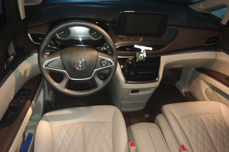 Used Buick GL8 2023 Land Executive Class Comfort Model