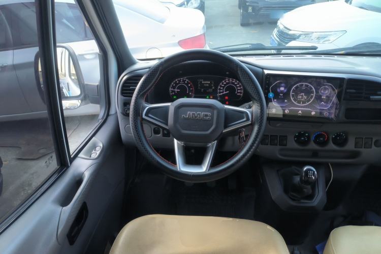 Used JMC Transit 2021 2.8T Space King Standard Version Short Wheelbase Mid-Height Roof 6-Seater Diesel Euro VI JX493
