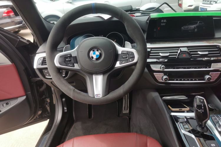 Used BMW 5 Series 2019 530Li Leading Model M Sport Package Steering Wheel