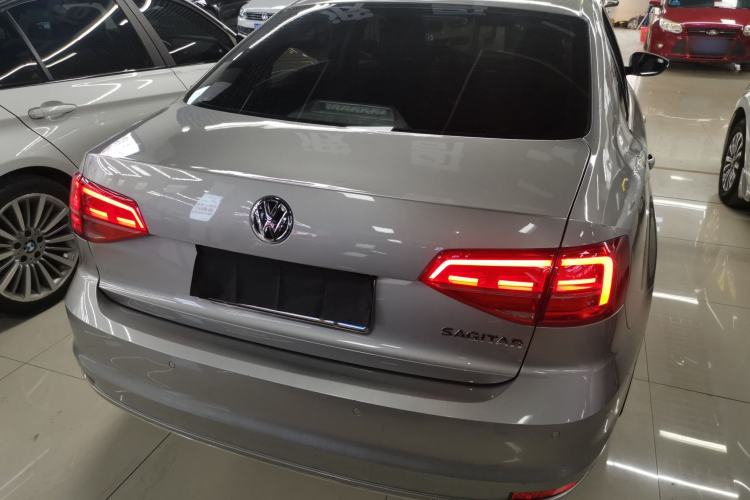 Used Volkswagen Sagitar 2017 1.6L Automatic Comfort Model
