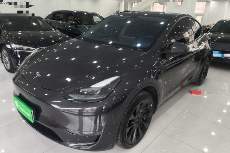 Used Tesla Model Y 2024 Long-Range All-Wheel-Drive Version