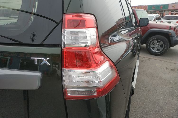 Used Toyota Prado 2015 2.7L Automatic Standard Edition Right Rear Taillight