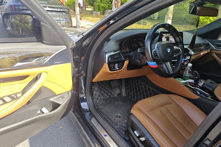 Used BMW 5 Series 2020 530Li Leading Model M Sport Package