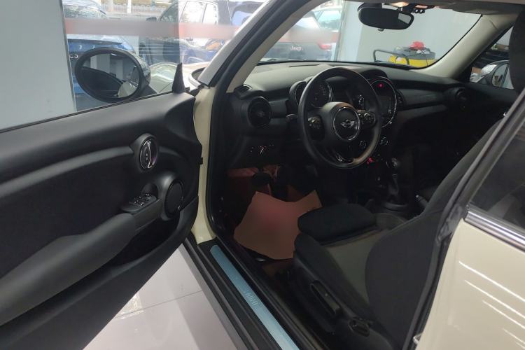 Used MINI 2016 1.5T COOPER
