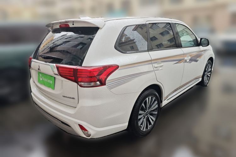 Used Mitsubishi Outlander 2021 2.0L Two-Wheel Drive Comfort Edition 5 Seats Rear Right 45 Deg
