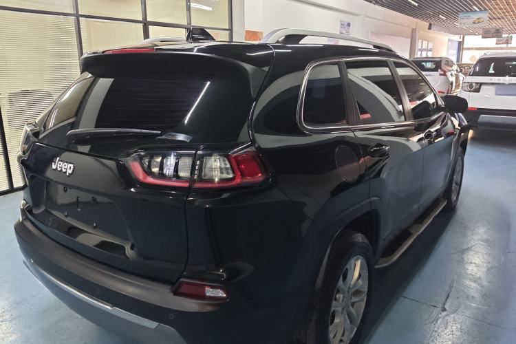 Used Jeep Cherokee 2019 2.0T Two-Wheel Drive Smart Enjoyment Version China VI