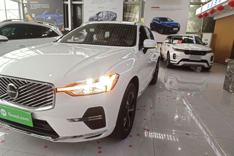 Used Volvo XC60 2026 B5 4x4 Smart Luxury Edition