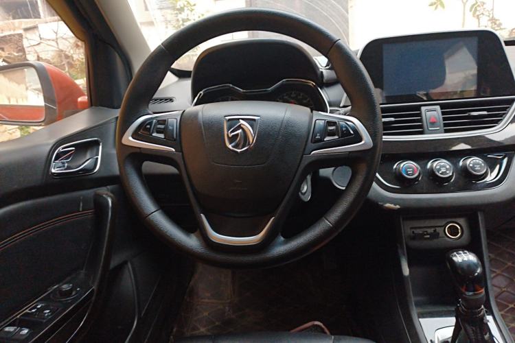 Used Baojun 310 2016 1.2L Manual Luxury Model

