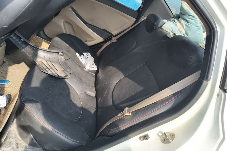 Used Hyundai Verna (older generation) 2014 1.4L Manual Smart GLS Trim