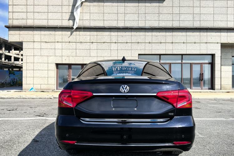 Used Volkswagen Jetta 2019 Dream Edition 1.5L Manual Fashion Version Exterior 6