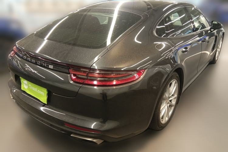 Used Porsche Panamera 2019 Panamera 2.9T Rear Right 45 Deg