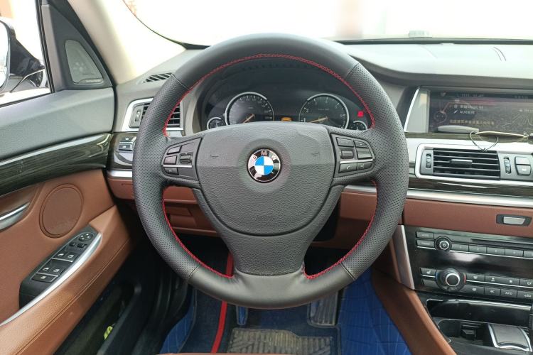 Used BMW 5 Series GT 2017 528i Leading Model
