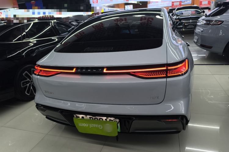 Used Geely Galaxy E8 2025 700 km Long-Range Intelligent Driving Version
