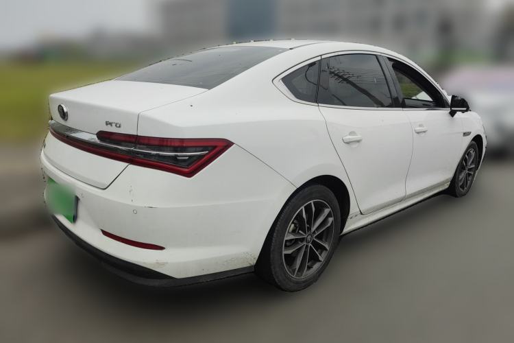 Used BYD Qin Pro 2019 Super Edition 1.5TI Automatic Smart Connect Enjoyment Model China VI Standard

