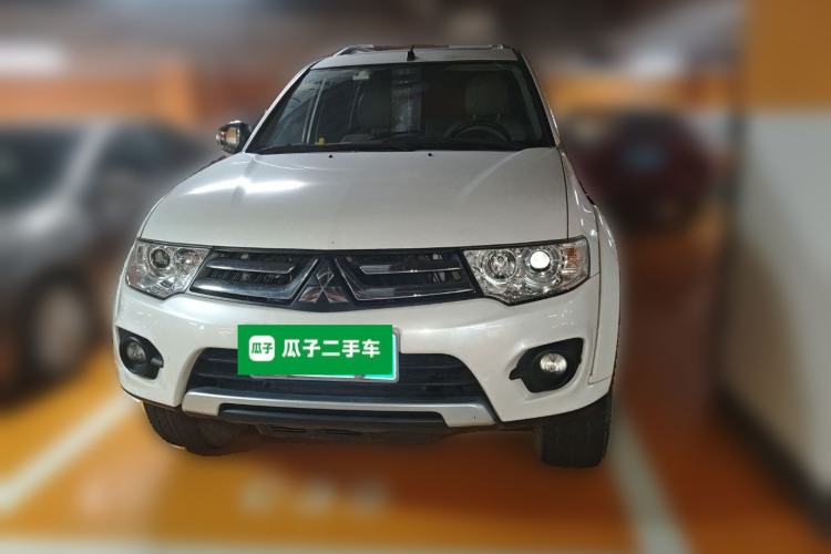 Used Mitsubishi Pajero Sport 2013 3.0L Automatic 4x4 Flagship Edition Front