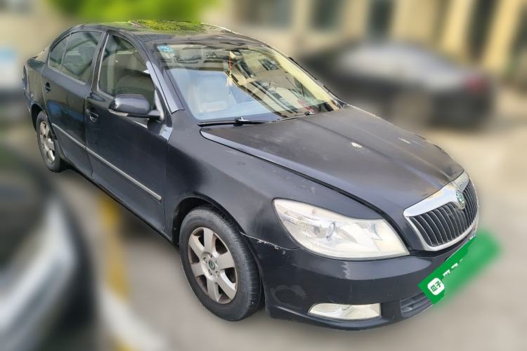 Used Skoda Octavia 2012 1.6L Automatic Yijun Edition Front Right 45 Deg