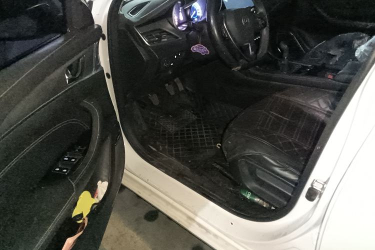 Used Changan Eado 2018 High-Energy Edition 1.6L GDI Manual Pioneer Model China V Standard