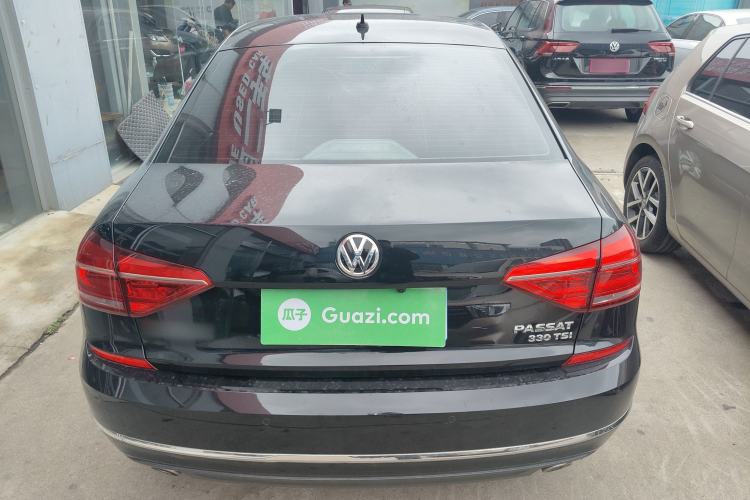 Used Volkswagen Passat 2017 330TSI DSG Luxury Edition

