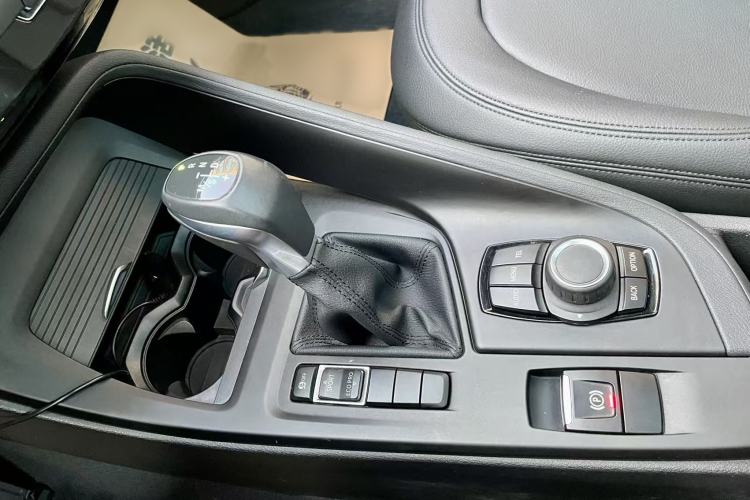 Used BMW X1 2018 sDrive20Li Leading Model