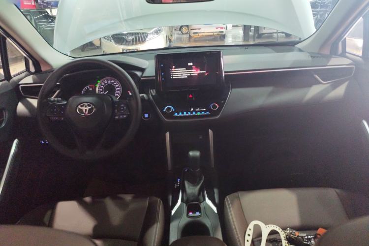Used Toyota Corolla Cross 2022 2.0L Elite Edition Center Console