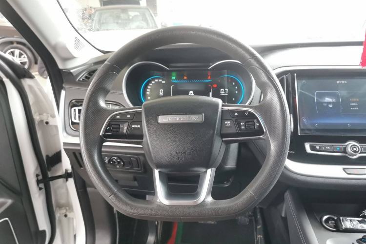 Used JETOUR X70M 2021 1.5T DCT Luxury Partner Model 7 Seats