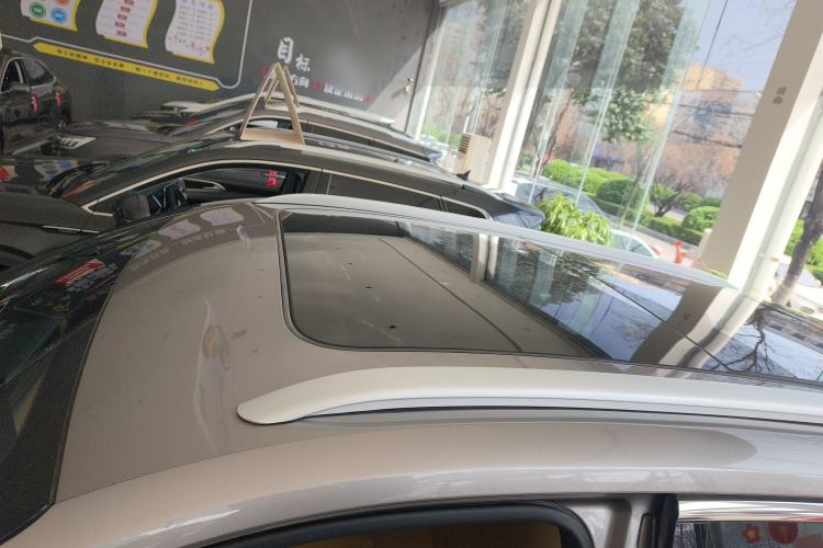 Used Roewe RX5 New Energy 2023 eRX5 Super Hybrid Prestige Edition Roof