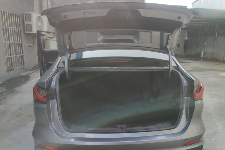 Used Roewe i5 2023 1.5L CVT Luxury Edition
