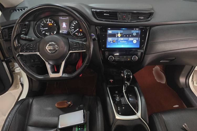 Used Nissan X-Trail 2019 2.0L CVT Smart Connect Comfort Edition 2WD Center Console