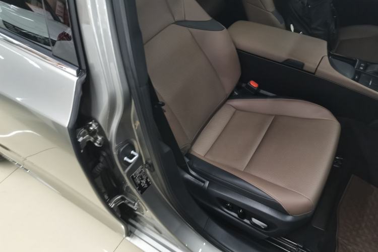 Used Lexus ES 2021 300h Excellence Edition